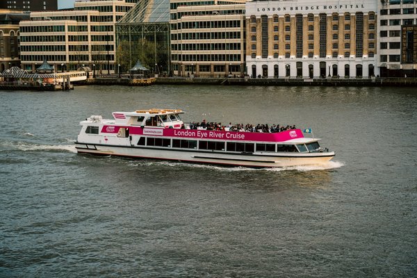 How Can AI Assist UK Travel Agencies in Personalizing Vacation Packages?